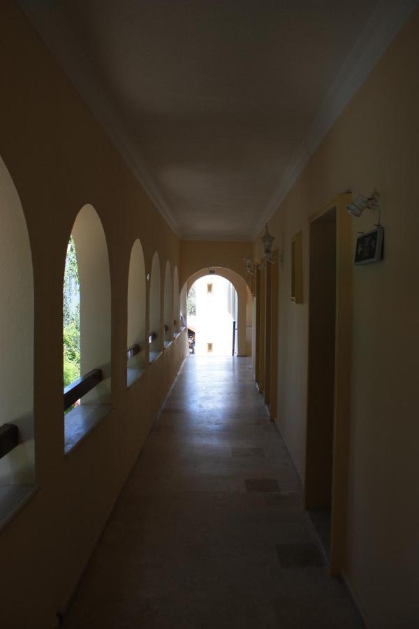 Toloman Hotel Bitez Beach Extérieur photo